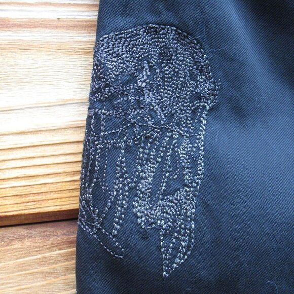 Rock Revival Mens Distressed Wing Embroidered Shorts - Picture 9 of 14